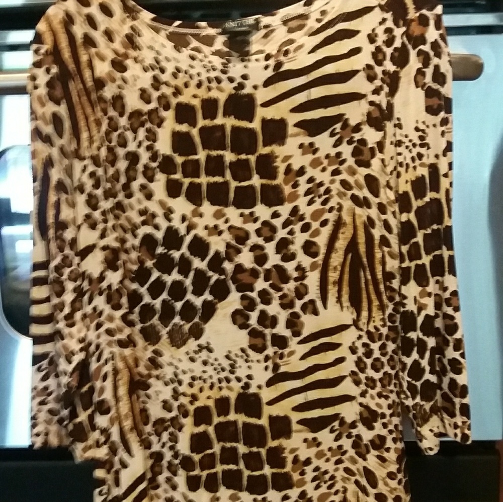 Excellent condition long top very sexy.